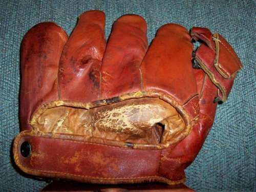 Warren Spahn Globe WS4 Back